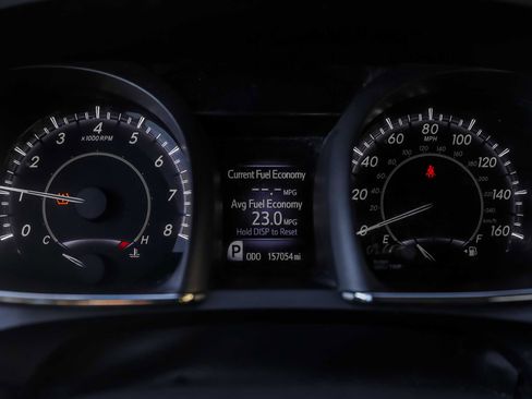 Used 2016 Toyota Avalon XLE image 27