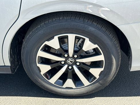 New 2026 Honda Odyssey EX-L image 24