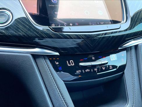 Used 2022 Cadillac XT6 Premium Luxury w/ Technology Package FWD image 35