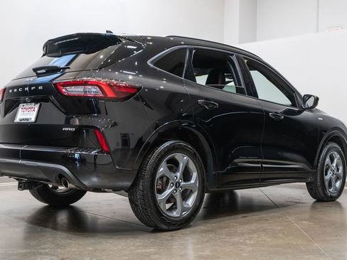 Used 2023 Ford Escape ST-Line Select image 9