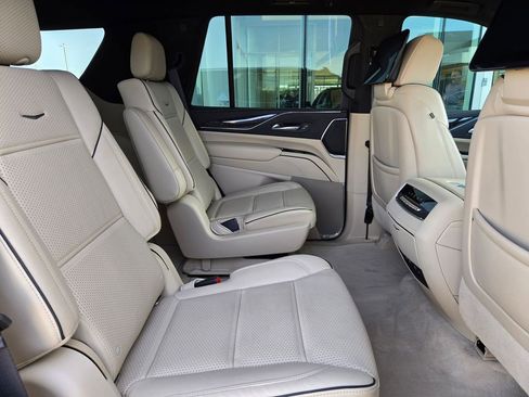 Used 2021 Cadillac Escalade Premium Luxury w/ Driver Assist Tech Package image 30