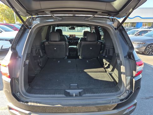 Used 2023 Honda Pilot TrailSport image 29