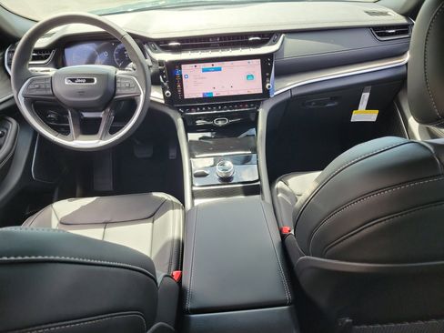 New 2026 Jeep Grand Cherokee L Limited image 14