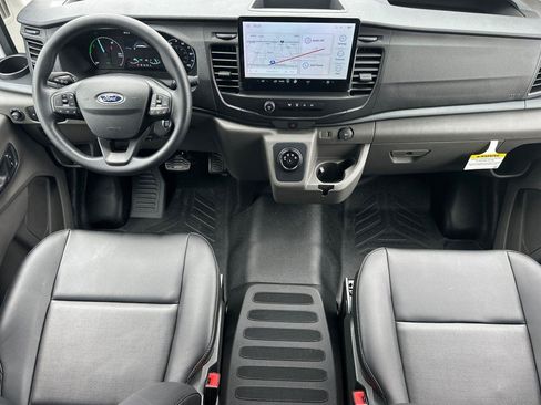 New 2025 Ford E-Transit 350 image 9