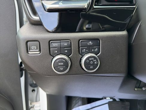 Used 2024 GMC Sierra 1500 Elevation w/ X31 Off-Road Package AWD/4WD image 24