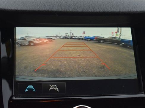 Used 2017 Chevrolet Trax LT w/ LT Convenience Package image 27