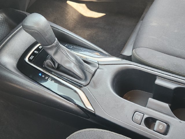 Used 2024 Toyota Corolla LE FWD image 17