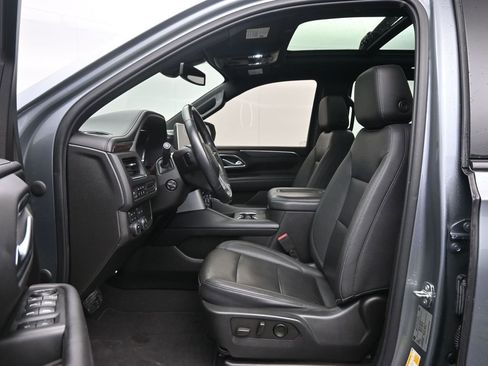 Used 2022 Chevrolet Tahoe Z71 w/ Luxury Package AWD/4WD image 24