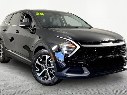 Used 2024 Kia Sportage EX image 3