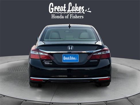 Used 2017 Honda Accord EX-L image 4