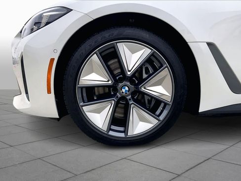 Certified 2025 BMW i4 eDrive40 w/ Premium Package image 10