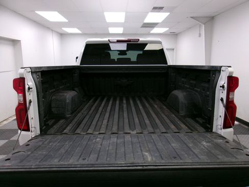 Used 2023 Chevrolet Silverado 1500 RST w/ Max Trailering Package AWD/4WD image 11