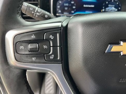 Used 2023 Chevrolet Silverado 1500 LT AWD/4WD image 16