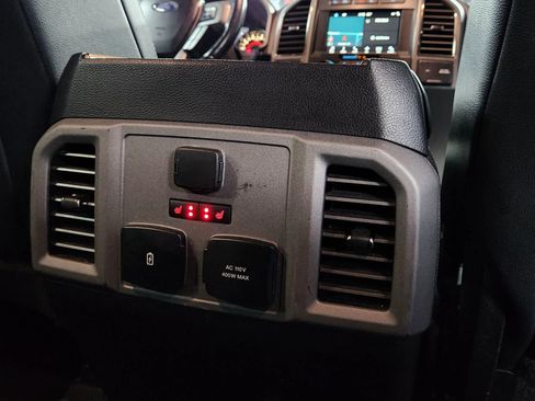 Used 2017 Ford F150 Raptor w/ Equipment Group 802A Luxury image 21