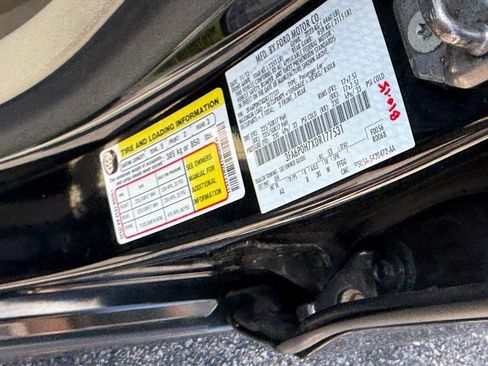 Used 2013 Ford Fusion SE FWD image 23