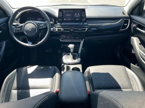 Used 2021 Kia Seltos EX AWD/4WD image 12