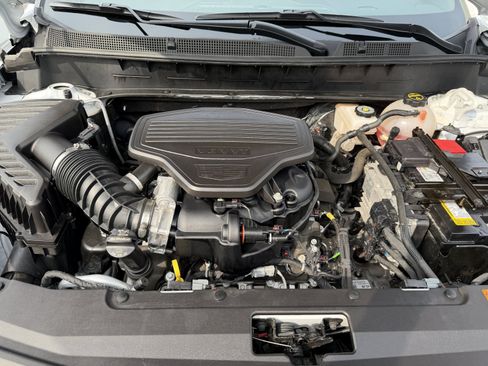 Used 2024 Cadillac XT6 Sport w/ LPO, Floor Liner Package AWD/4WD image 45