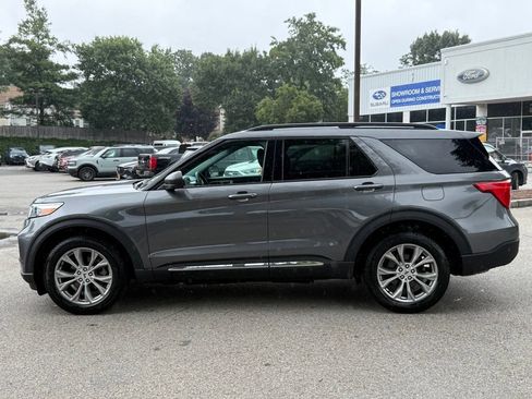 Used 2023 Ford Explorer XLT w/ Equipment Group 202A AWD/4WD image 5
