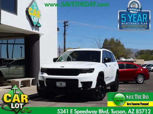 Used 2023 Jeep Grand Cherokee L Laredo image 1