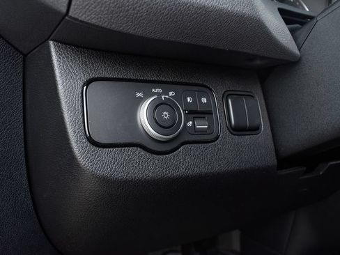 Used 2024 Mercedes-Benz Sprinter 2500 image 23