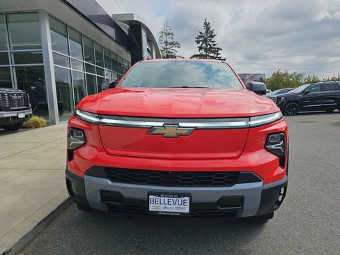 Used 2025 Chevrolet Silverado EV LT w/ LT Premium Package AWD/4WD image 10