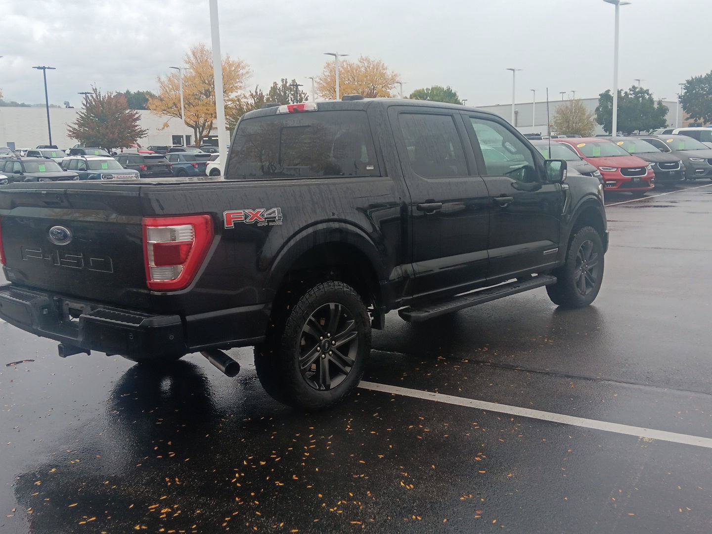 Used 2021 Ford F150 Lariat w/ Equipment Group 502A High AWD/4WD image 4