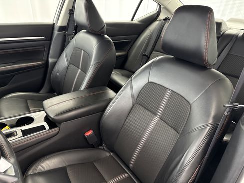 Used 2023 Nissan Altima 2.5 SR image 8