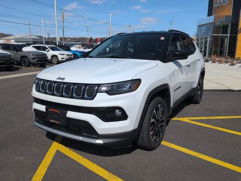 Used 2022 Jeep Compass Limited AWD/4WD image 4