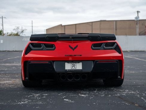 Used 2016 Chevrolet Corvette Z06 w/ 3LZ Preferred Equipment Group image 16