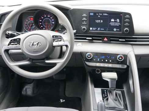 Used 2021 Hyundai Elantra SEL w/ Cargo Package FWD image 22