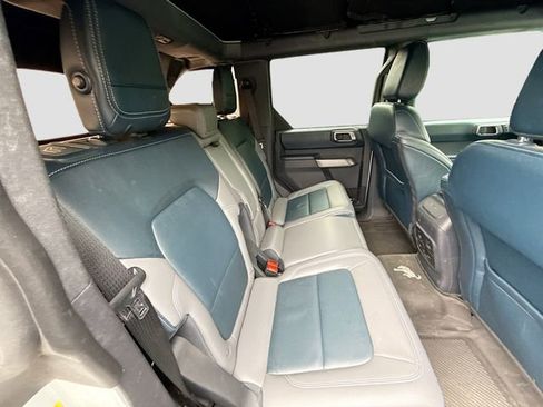 Used 2021 Ford Bronco Outer Banks w/ Sasquatch Package AWD/4WD image 27