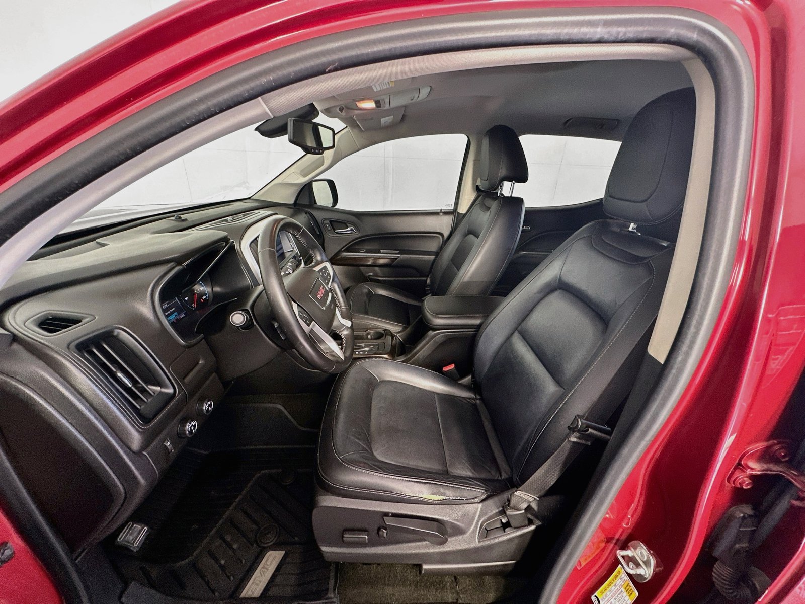 Used 2018 GMC Canyon SLT w/ Trailering Package AWD/4WD image 22