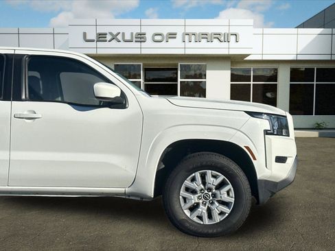 Used 2023 Nissan Frontier SV image 33