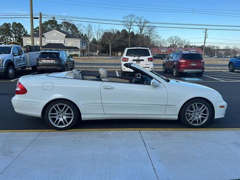 Used 2008 Mercedes-Benz CLK 350 Cabriolet image 4