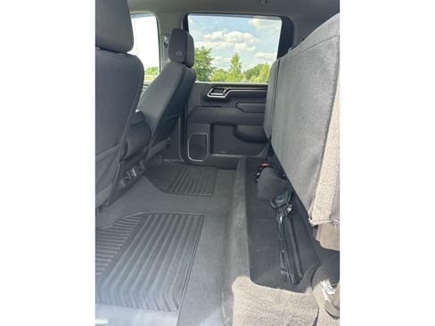 Certified 2025 Chevrolet Silverado 2500 LT w/ Convenience Package AWD/4WD image 14