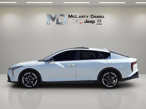 Used 2025 Kia K4 GT-Line w/ GT-Line Premium Package FWD image 3