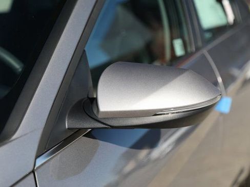 Used 2025 Hyundai Elantra Limited FWD image 37