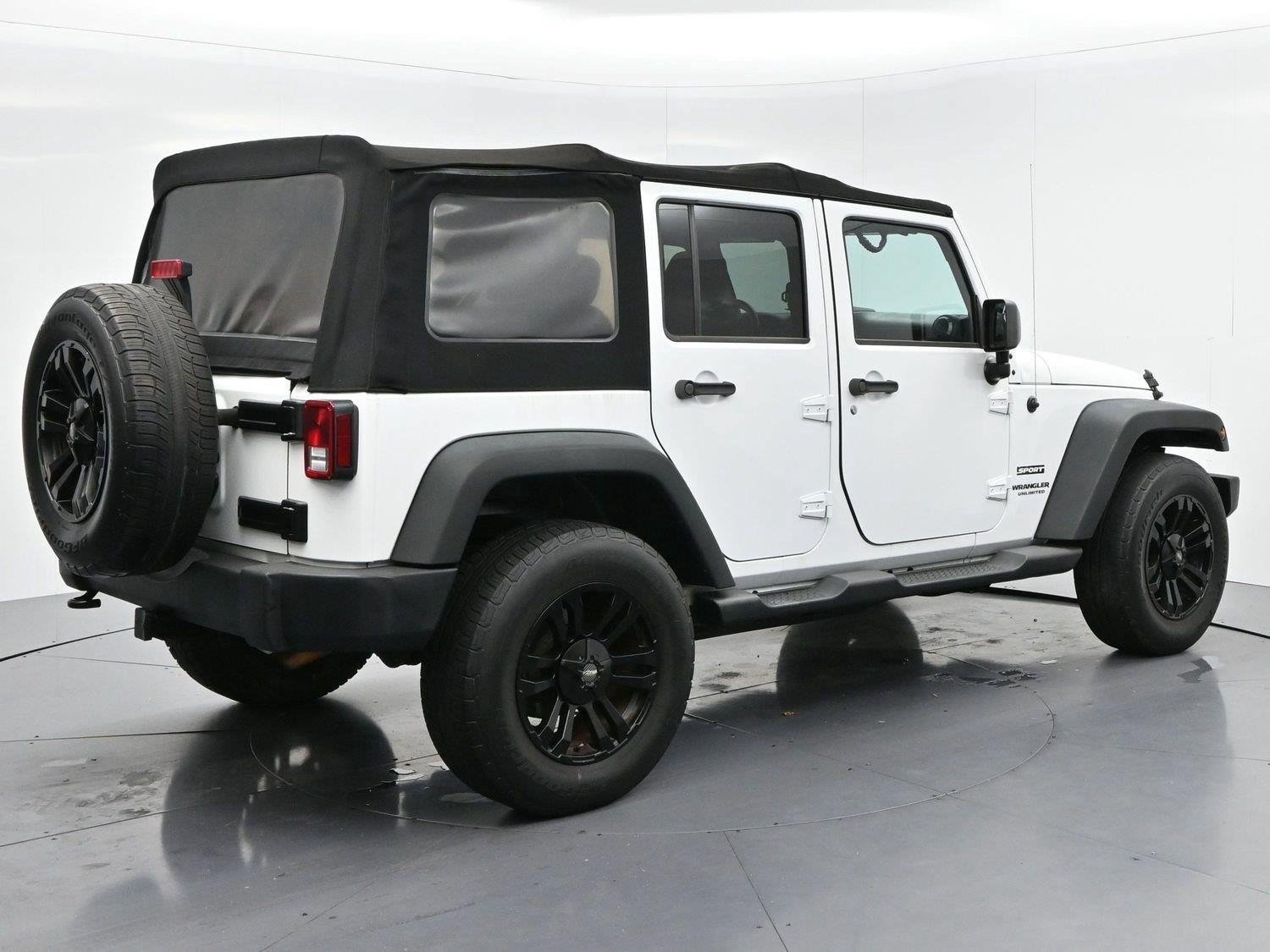 Used 2015 Jeep Wrangler Unlimited Sport w/ Quick Order Package 24S AWD/4WD image 7