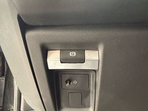 Used 2020 Land Rover Defender 110 X image 17