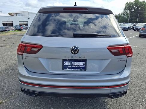 Used 2023 Volkswagen Tiguan SE R-Line AWD/4WD image 5