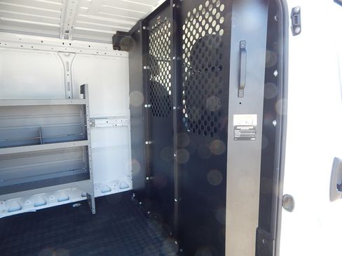 Used 2025 RAM ProMaster 2500 w/ U-Haul Equipment Group FWD image 12