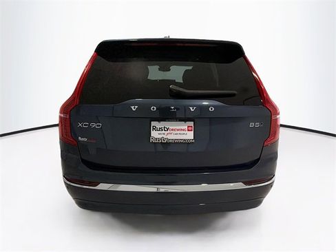 Used 2024 Volvo XC90 B5 Plus image 5