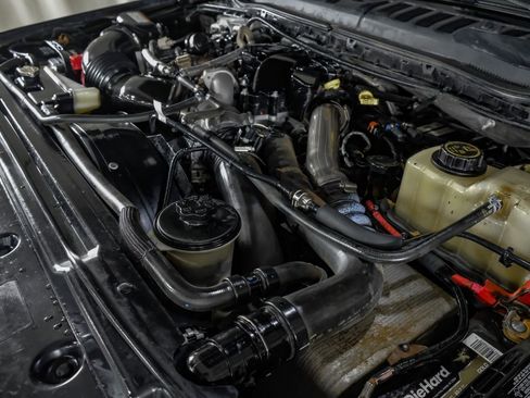Used 2019 Ford F250 Lariat w/ Lariat Ultimate Package AWD/4WD image 52