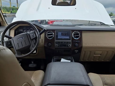 Used 2011 Ford F250 Lariat AWD/4WD image 7