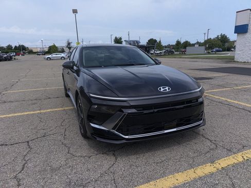 Used 2024 Hyundai Sonata SEL w/ Convenience Package FWD image 14