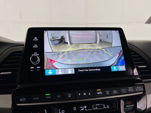 Certified 2025 Honda Odyssey Sport-L image 23