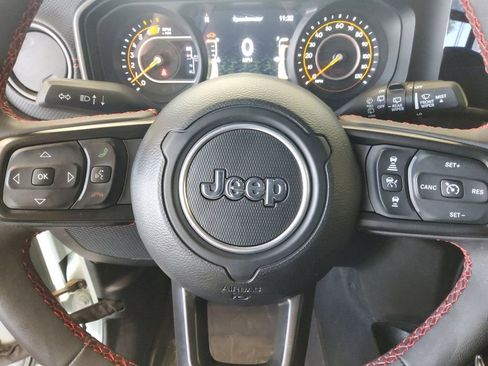 Used 2024 Jeep Wrangler Unlimited Rubicon AWD/4WD image 9
