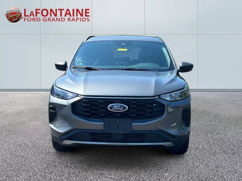 Certified 2025 Ford Escape ST-Line AWD/4WD image 2