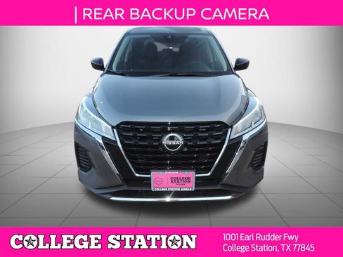 Used 2025 Nissan Kicks Play S FWD image 9