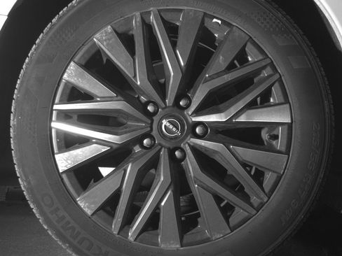 Used 2025 Nissan Altima 2.5 SV image 15